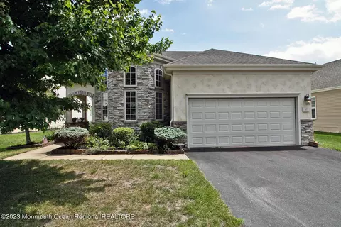 27 Hatteras Way, Barnegat, NJ 08005