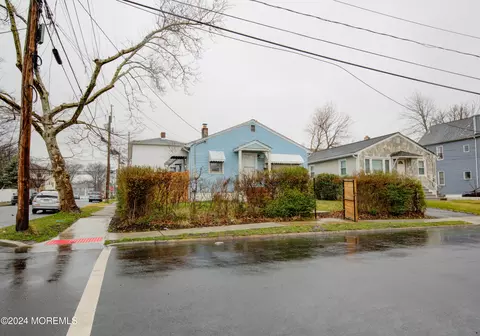 1101 Rivington St, Roselle, NJ 07203