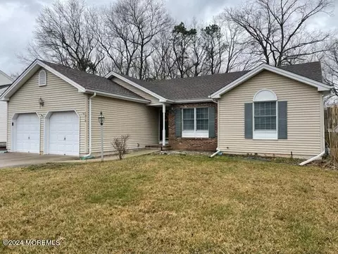 1816 Breakers Dr, Manahawkin, NJ 08050