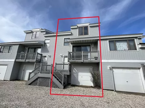 30 Lafayette Ave #C, Seaside Park, NJ 08752