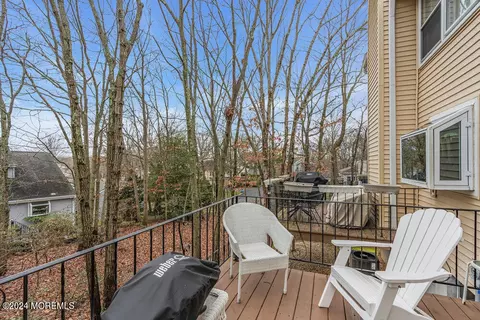 Exterior - 7 Hickory Ct #C, Brielle, NJ 08730 photo 4 of 7