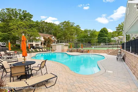 Exterior - 7 Hickory Ct #C, Brielle, NJ 08730 photo 5 of 7