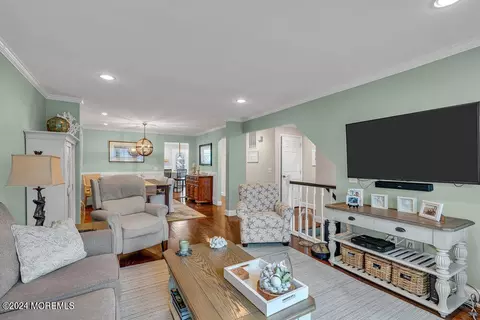 Living - 7 Hickory Ct #C, Brielle, NJ 08730 photo 4 of 6
