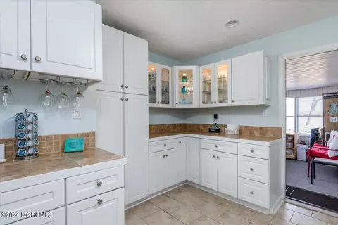 146 Skyline Dr, Brick, NJ 08724 photo 5