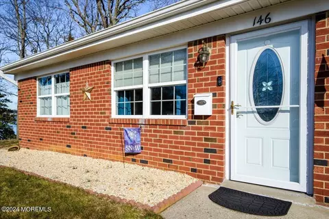 146 Skyline Dr, Brick, NJ 08724
