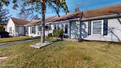 57 Dover Walk, Toms River, NJ 08753