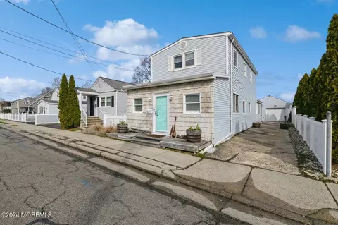 631 Park Ave, Union Beach, NJ 07735