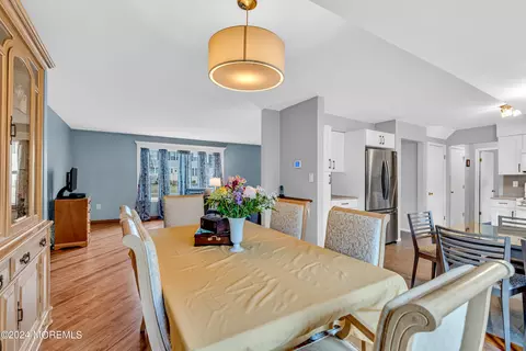 Dining - 37 Netty St, Howell, NJ 07731 photo 4 of 5