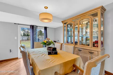 Dining - 37 Netty St, Howell, NJ 07731 photo 2 of 5