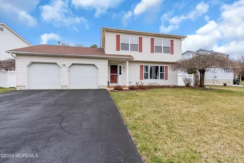 Exterior - 37 Netty St, Howell, NJ 07731 photo 16 of 23