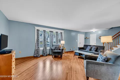 Living - 37 Netty St, Howell, NJ 07731 photo 4 of 4