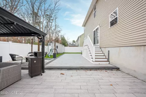 Exterior - 9 Key Largo Ct, Bayville, NJ 08721 photo 9 of 17