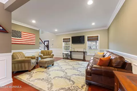 Living - 9 Key Largo Ct, Bayville, NJ 08721 photo 4 of 5