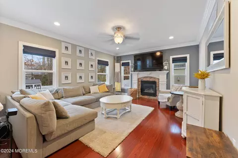 Living - 9 Key Largo Ct, Bayville, NJ 08721 photo 1 of 5