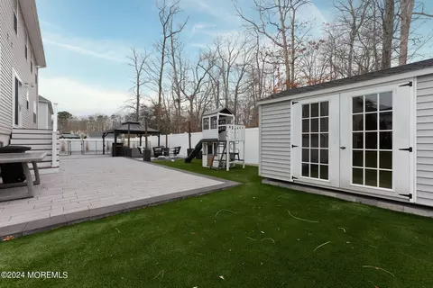 Exterior - 9 Key Largo Ct, Bayville, NJ 08721 photo 10 of 17