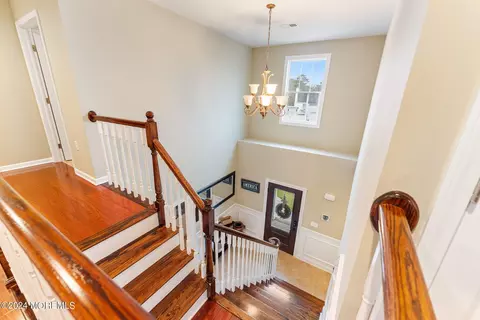 Entry Way - 9 Key Largo Ct, Bayville, NJ 08721 photo 3 of 3