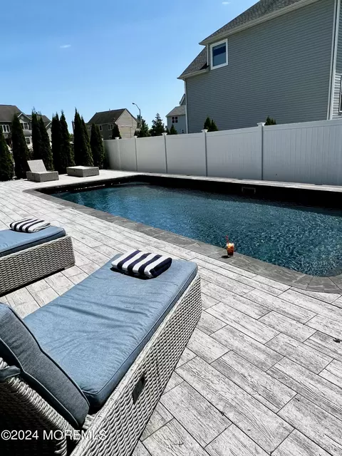 Exterior - 9 Key Largo Ct, Bayville, NJ 08721 photo 5 of 17