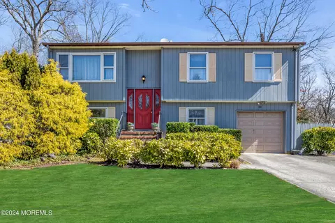 129 Miller Rd, Lakewood, NJ 08701