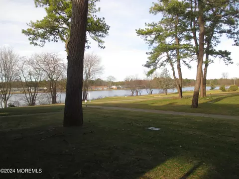 44 Cambridge Ct # C, Lakewood, NJ 08701