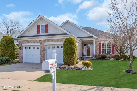 19 Sawgrass St, Jackson, NJ 08527