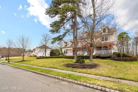 Exterior - 6 Topaz Dr, Jackson, NJ 08527 photo 2 of 11