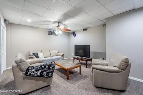 Living - 6 Topaz Dr, Jackson, NJ 08527 photo 3 of 3