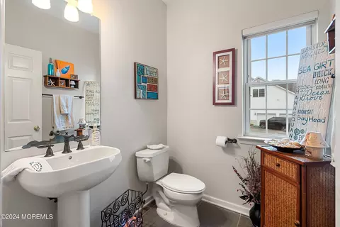 Bath - 6 Topaz Dr, Jackson, NJ 08527 photo 1 of 6