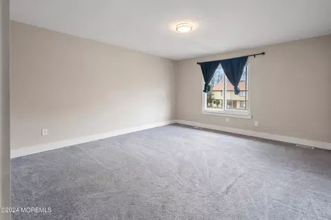 74 Creek Rd #309, Brick, NJ 08724