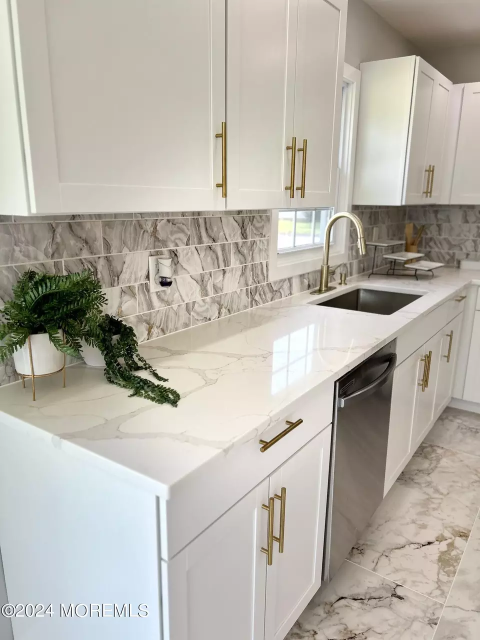  16 Sherwood Ln, Toms River, NJ 08757 photo 5