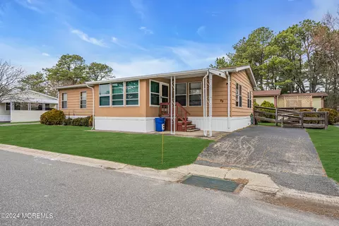Exterior - 55 Eagle Dr, Whiting, NJ 08759 photo 4 of 10