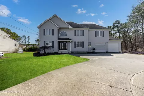 1113 Bay Ave, Toms River, NJ 08753