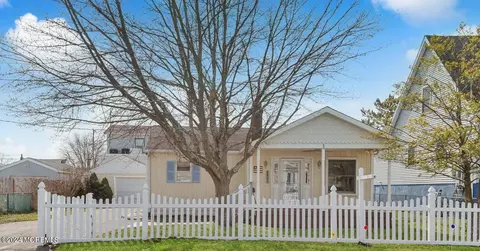 620 E Bayview Ave, Ocean Gate, NJ 08740