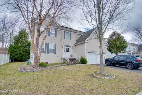 76 Freedom Hills Dr, Barnegat, NJ 08005