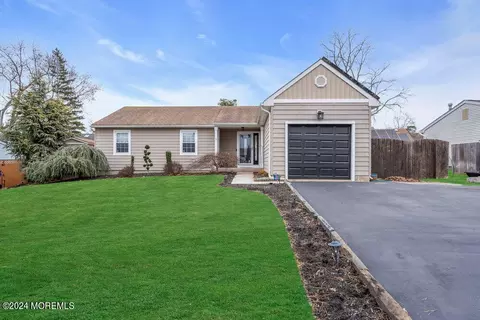 755 Congress St, Toms River, NJ 08753