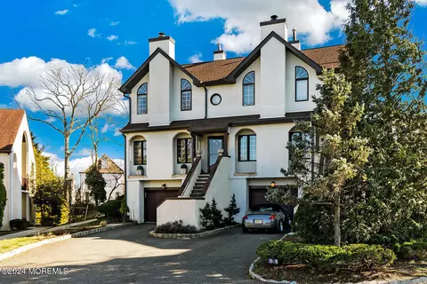 27 Tower Hill Dr, Red Bank, NJ 07701