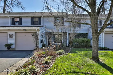 18 Hunters Run, Oceanport, NJ 07757