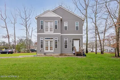 5605 Briarwood Ct, Millville, NJ 08332