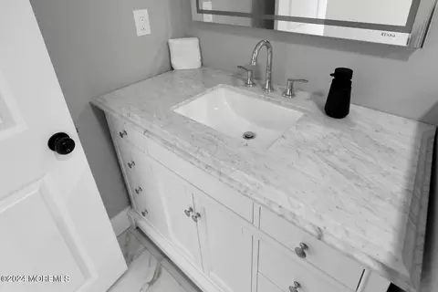 8 Daniel Dr, Middletown, NJ 07748 photo 24