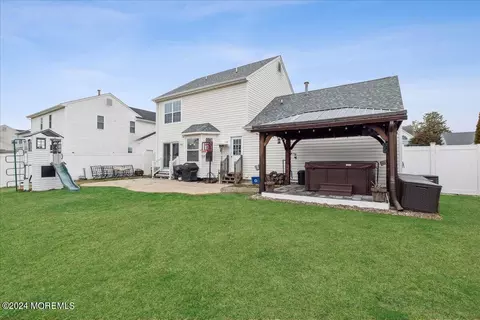18 White Pine Ct, Brick, NJ 08724 photo 24