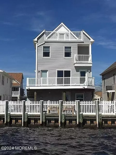256 Butler Blvd, Bayville, NJ 08721