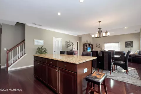 35 Diamond Spring Dr, Monroe, NJ 08831 photo 6