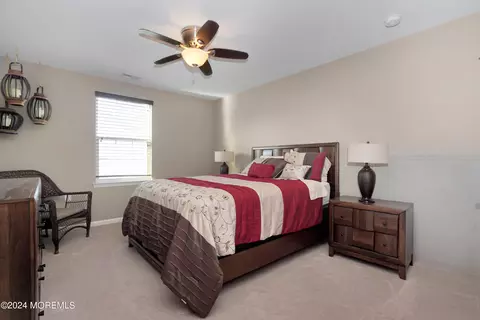 35 Diamond Spring Dr, Monroe, NJ 08831 photo 20