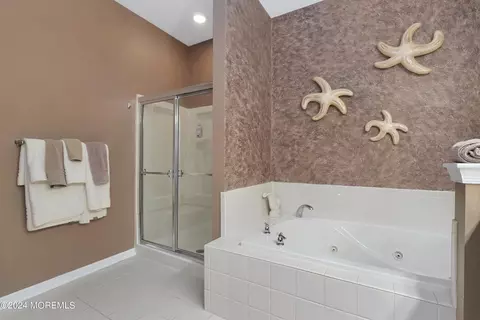 35 Diamond Spring Dr, Monroe, NJ 08831 photo 16