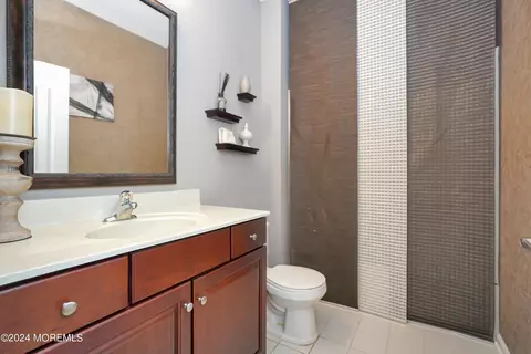 35 Diamond Spring Dr, Monroe, NJ 08831 photo 23