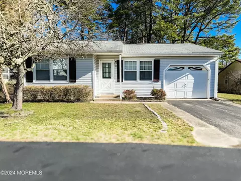 36 Falmouth Ave, Whiting, NJ 08759