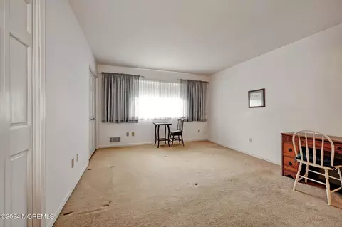 8 Cherry Ct, Spring Lake Heights, NJ 07762 photo 12