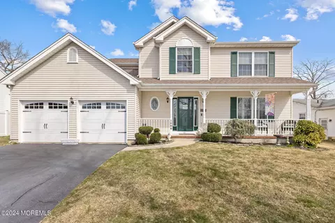 1086 Buccaneer Ln, Manahawkin, NJ 08050