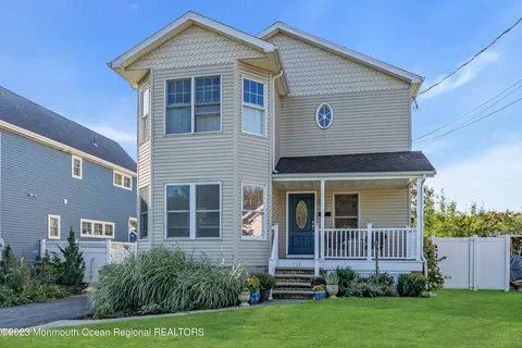 713 Central Ave, Spring Lake Heights, NJ 07762