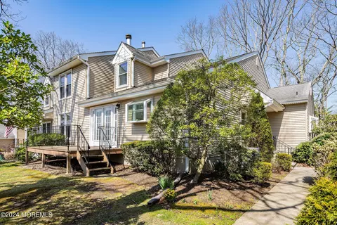 41 Poplar Ct #D, Brielle, NJ 08730