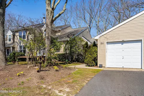 Exterior - 41 Poplar Ct #D, Brielle, NJ 08730 photo 3 of 6
